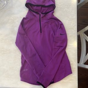 Nike Pro Girls hooded pullover, size Large